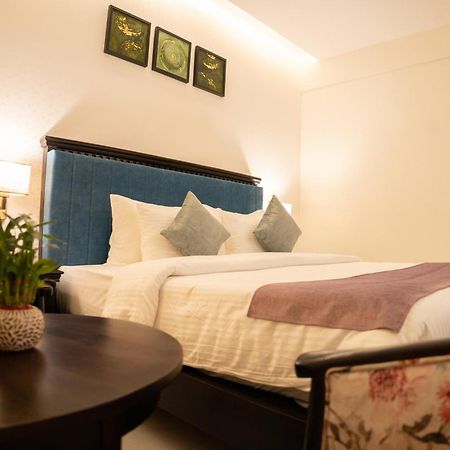 Hotel Pride Elite, Daman Esterno foto