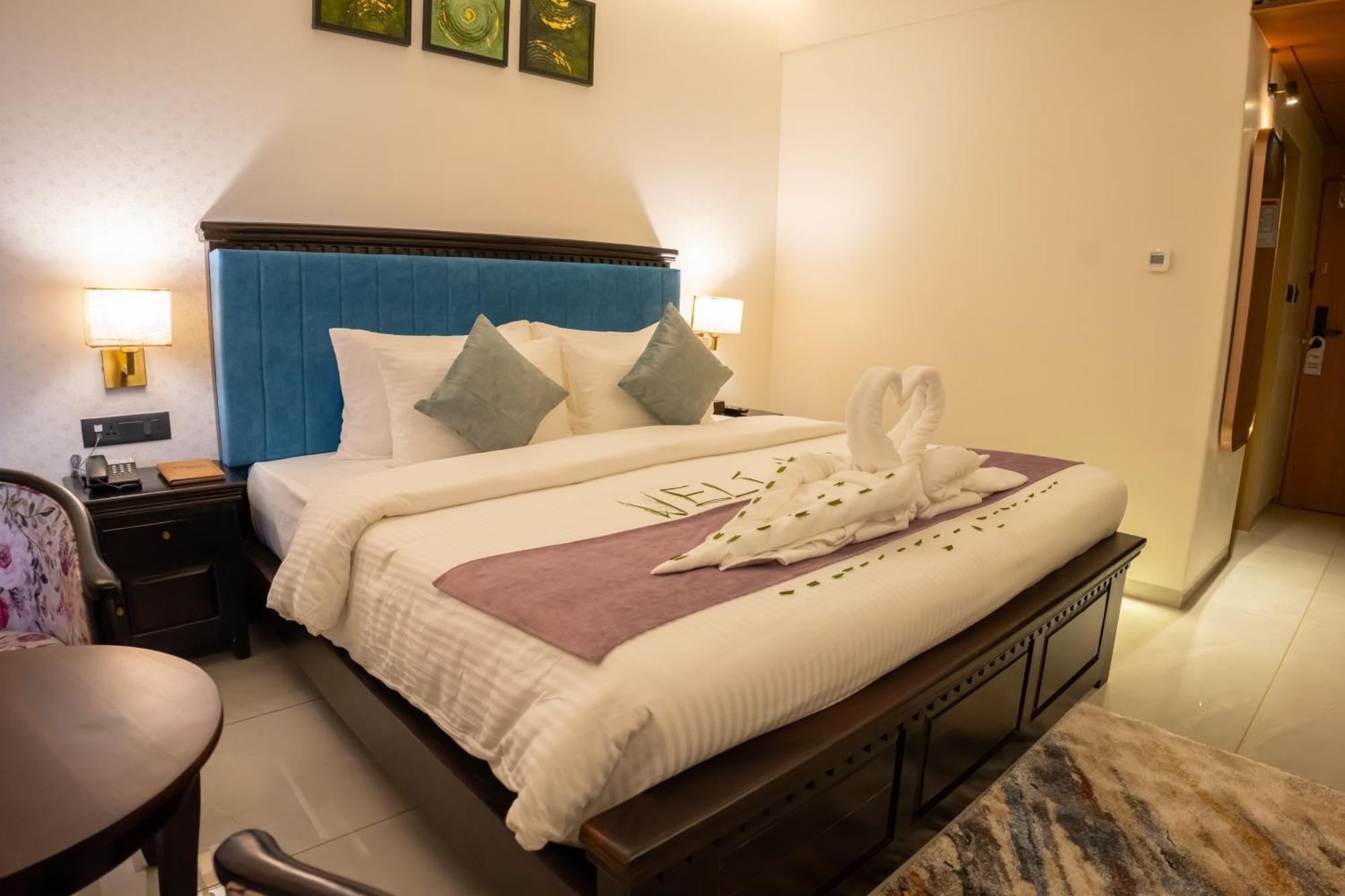 Hotel Pride Elite, Daman Esterno foto