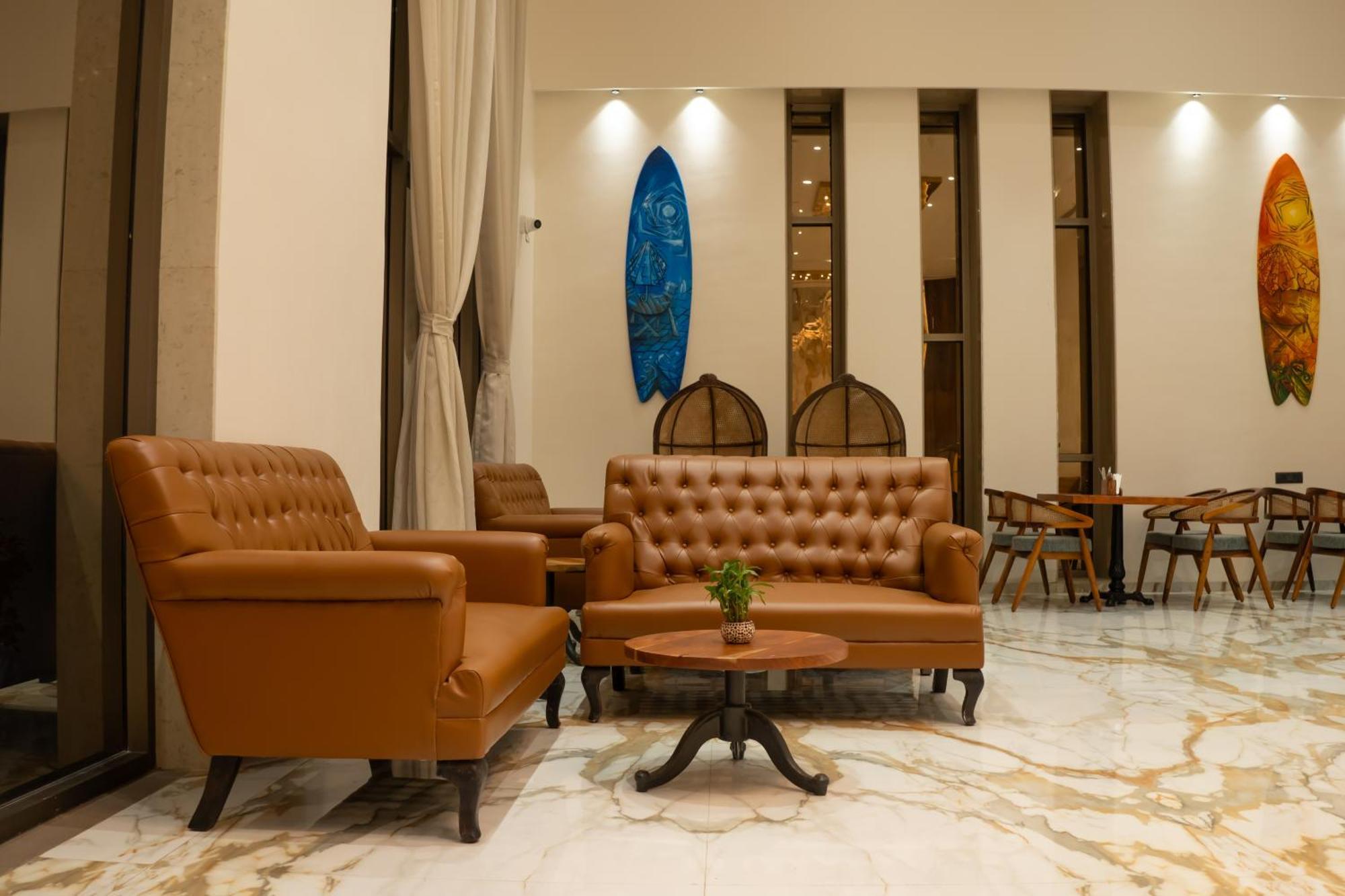 Hotel Pride Elite, Daman Esterno foto