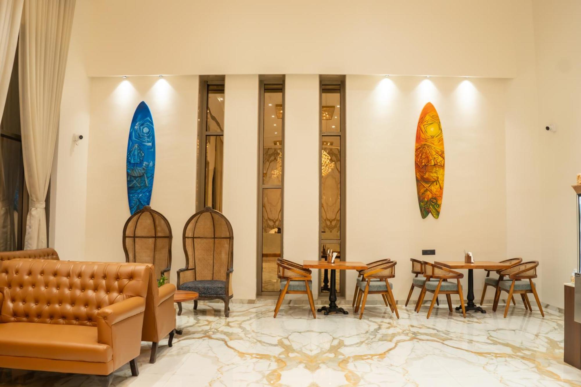 Hotel Pride Elite, Daman Esterno foto